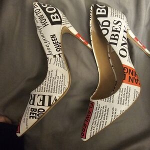 Steve Madden Black and Red Print Heels Never Worn